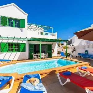 Alegranza Puerto del Carmen (Lanzarote)