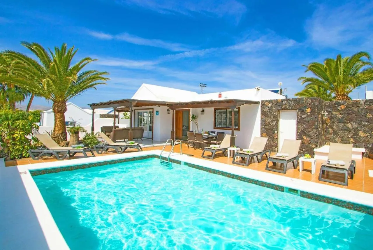 Adsey Villa Puerto del Carmen  0*, Puerto del Carmen (Lanzarote)